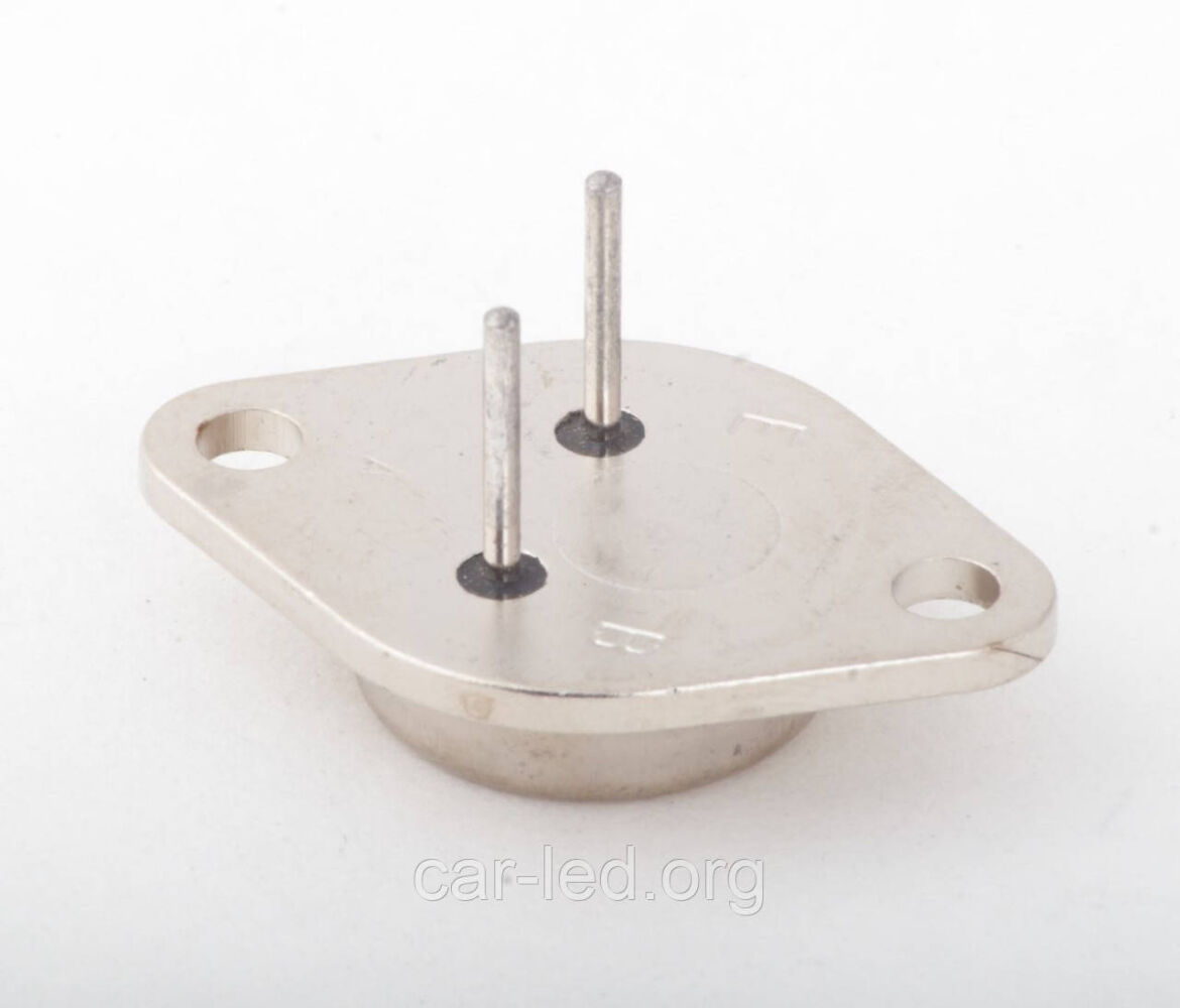 KU601 (TESLA) транзистор NPN (2 А 60 В) 10 W (ТО3)