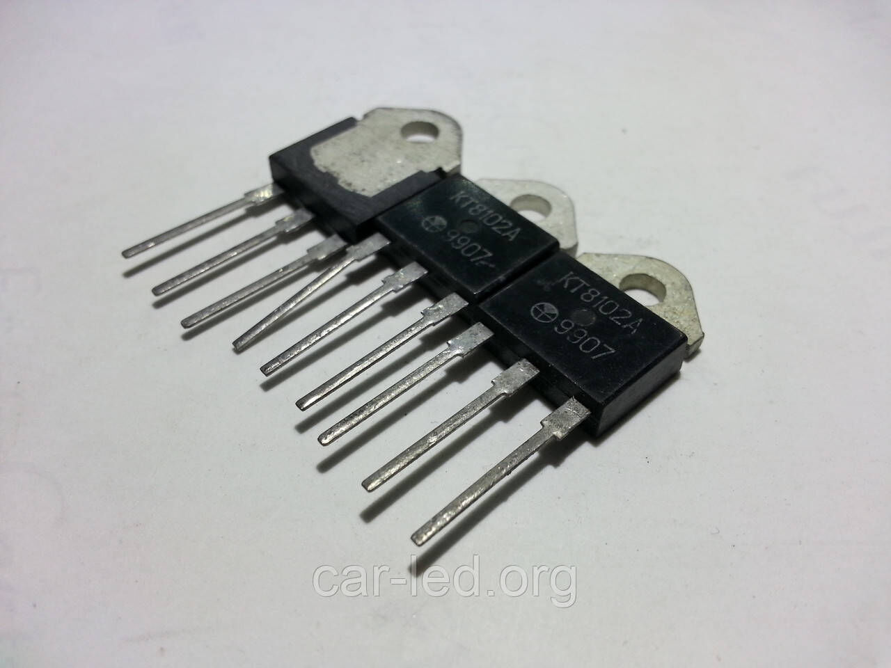 КТ8106А транзистор PNP (30А 90В) 125W (ТО-218)